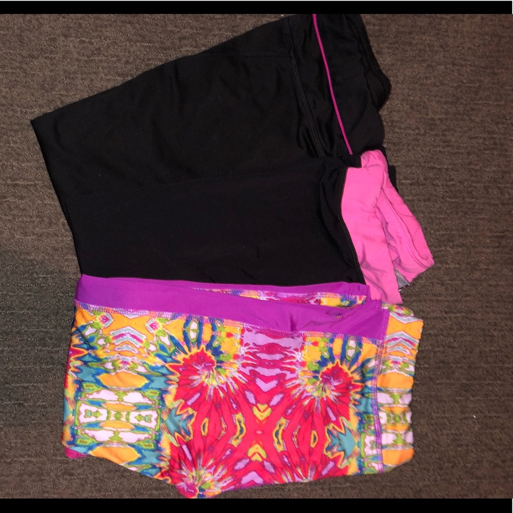 3 pairs of leggings